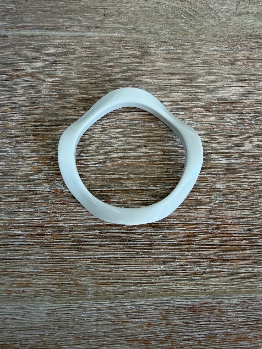 Vintage 1970’s Mod Era Acrylic Wave Off White Whimsical Bangle 3” Bracelet